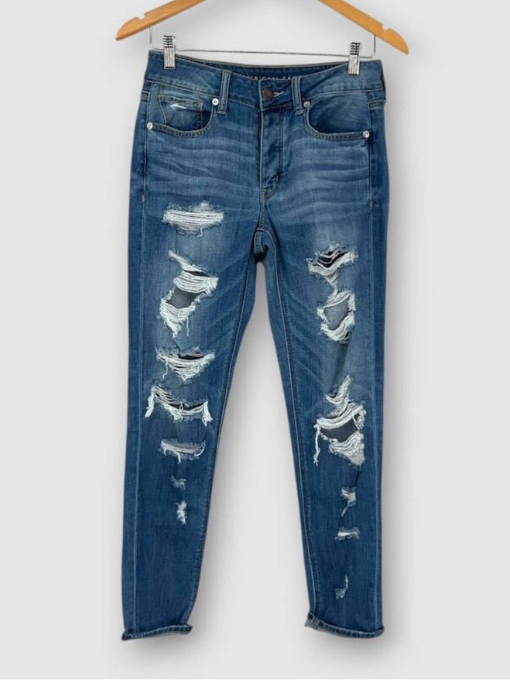 American Eagle Tomgirl Heavily Distressed Med Wash Button Fly Jeans 8